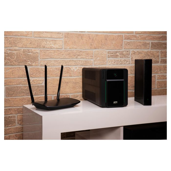 APC Easy UPS BVX2200LI-GR 2200VA 1200W AVR 4xSchuko