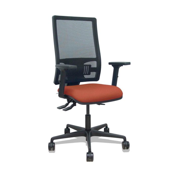 PIQUERAS Y CRESPO Silla Bormate asincro malla negra asiento bali marron brazos 2D ruedas 65mm PIQUERAS Y CRESPO Silla Bormate asincro malla negra asiento bali marron brazos 2D ruedas 65mm