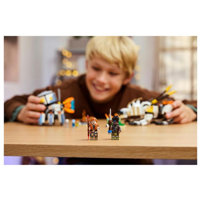 Lego Horizon Adventures 77037 Aloy y Varl contra Testudien y Sawtooth - Juego de Construcción para Niños y Niñas a Partir de 9 Años