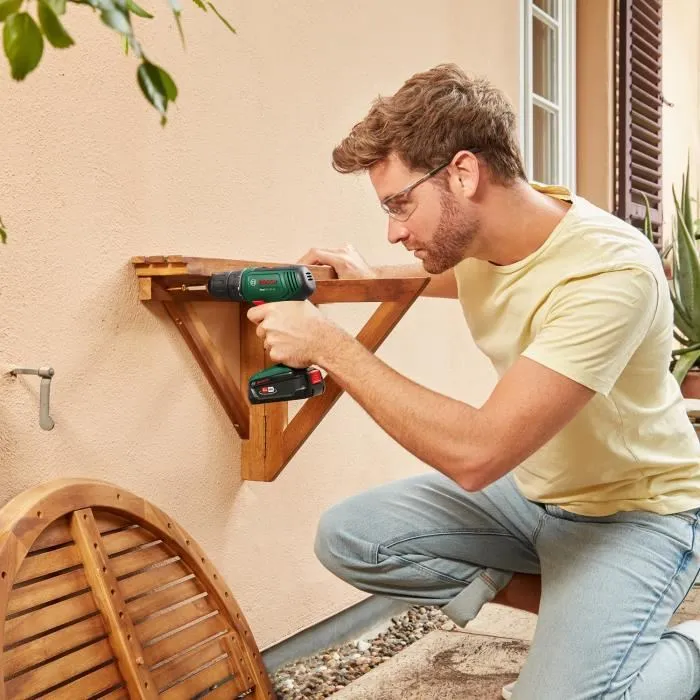 Bosch BOS4053423230642 Taladro atornillador EasyDrill 18V-40 (2x 1,5 Ah) + AL18V-20 en estuche de transporte 3