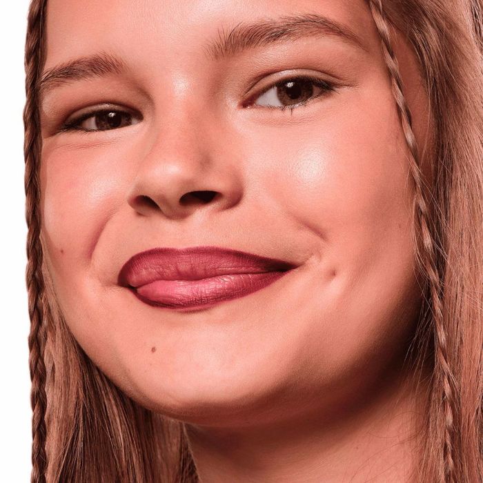 Essence 8h MATTE COMFORT Perfilador Labios #19 Burgundy 0,3 g