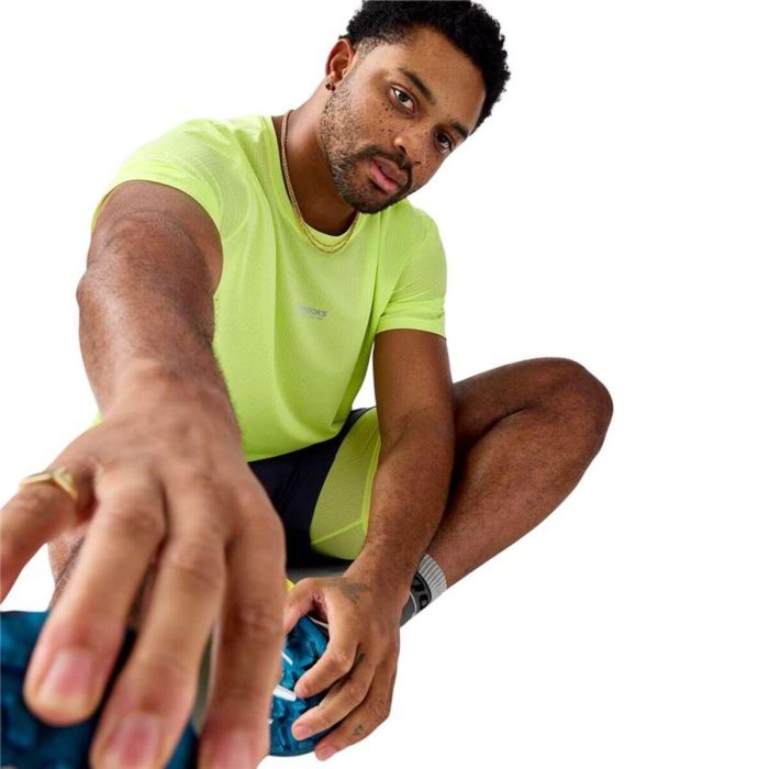 Camiseta de Manga Corta Hombre Brooks High Point Sleeve 2.0 Amarillo 40 2/3 2 Camiseta de Manga Corta Hombre Brooks High Point Sleeve 2.0 Amarillo 40 2/3 2