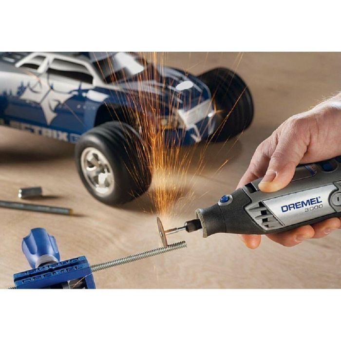 Dremel 3000 Herramienta Multiusos 130W Kit con 25 Accesorios Originales, Eje Flexible y EZ SpeedClic, con Caja 2 Dremel 3000 Herramienta Multiusos 130W Kit con 25 Accesorios Originales, Eje Flexible y EZ SpeedClic, con Caja 2
