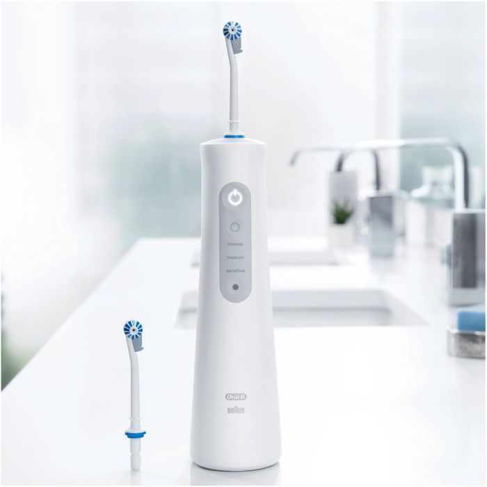 Oral-B AquaCare 6 Munddusche 4 Oral-B AquaCare 6 Munddusche 4