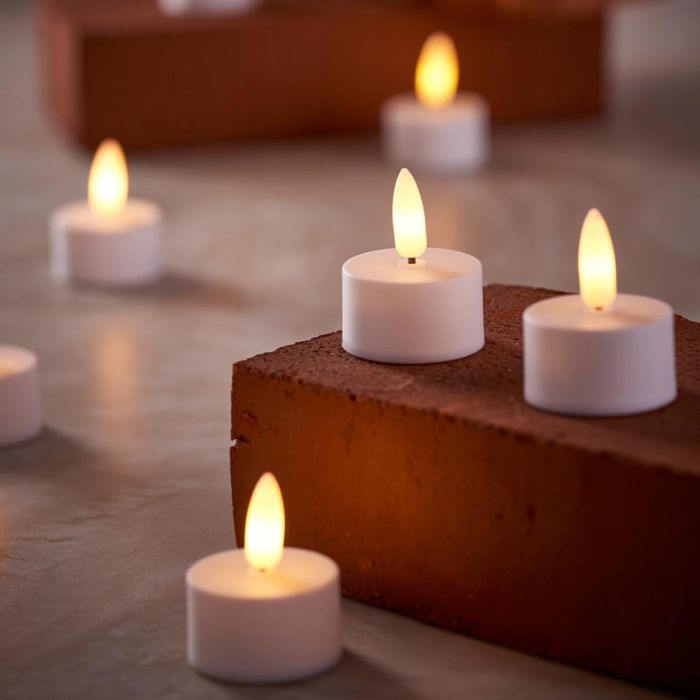 Day Juego de 4 Velas LED con Temporizador, Luz Blanca Cálida (2250K), Pilas CR2032 Incluidas 1