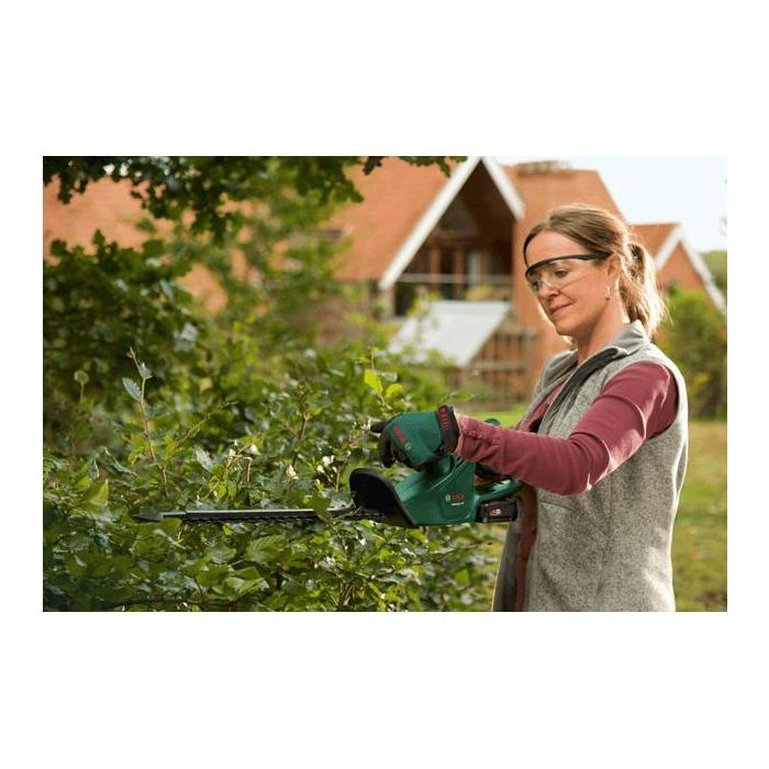 Bosch EasyHedgeCut 18V-52-13 Akku-Heckenschere solo 2 Bosch EasyHedgeCut 18V-52-13 Akku-Heckenschere solo 2