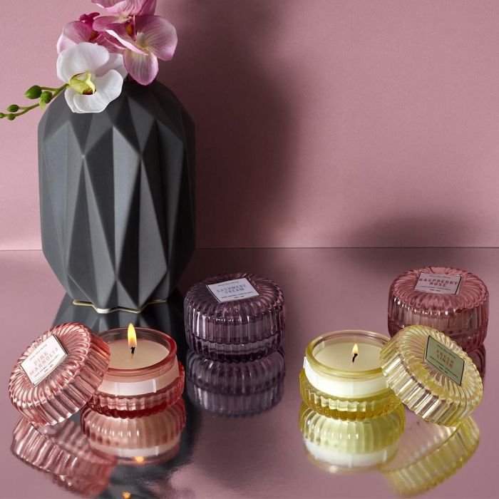 Home Deco Factory Vela Con Tarro Cristal Home Deco Factory altura 5 diámetro 8 Colores y aromas surtidos 3 Home Deco Factory Vela Con Tarro Cristal Home Deco Factory altura 5 diámetro 8 Colores y aromas surtidos 3