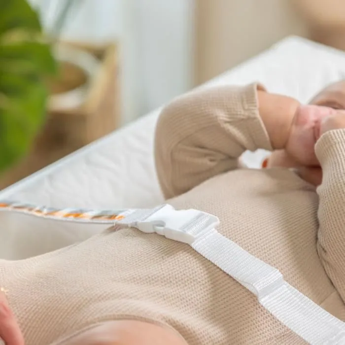 Ingenuity INY-12914921470 Cambiador con Contornos para Bebé 4 Ingenuity INY-12914921470 Cambiador con Contornos para Bebé 4