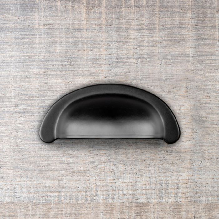 Emuca Tirador para mueble Alberic, L77mm, intereje 64mm, Zamak, Pintado negro 1 Emuca Tirador para mueble Alberic, L77mm, intereje 64mm, Zamak, Pintado negro 1