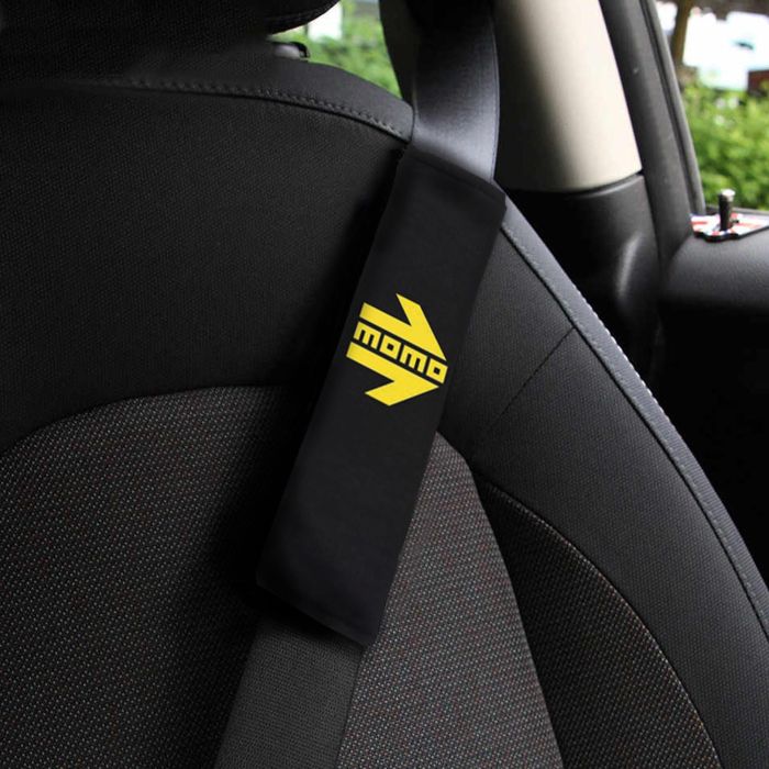 Set Almohadillas Momo Cinturon Coche Negro-Amarillo MOMLSHP001B