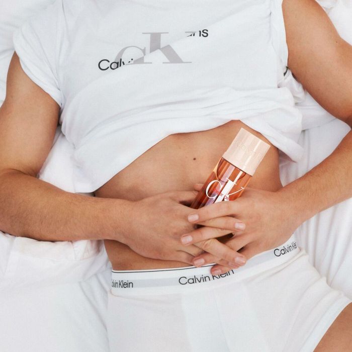 Calvin Klein CK SHEER PEACH Body Mist Unisex 236 ml – Bruma de Durazno, Fresia y Almizcle para Cabello y Piel 4