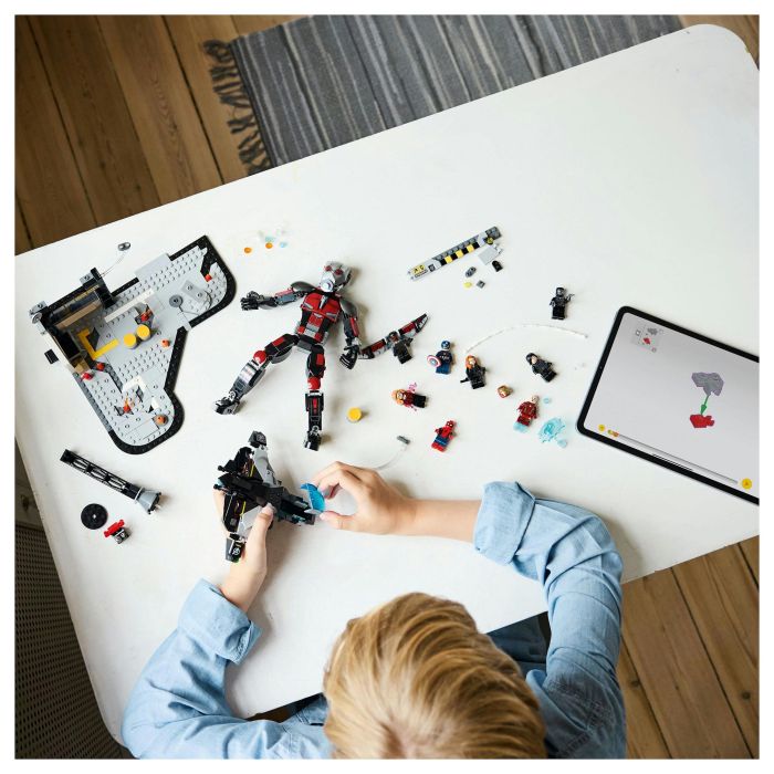 Lego Marvel 76314 La Batalla del Capitán América: Civil War Juguete para niño de 10 años 24