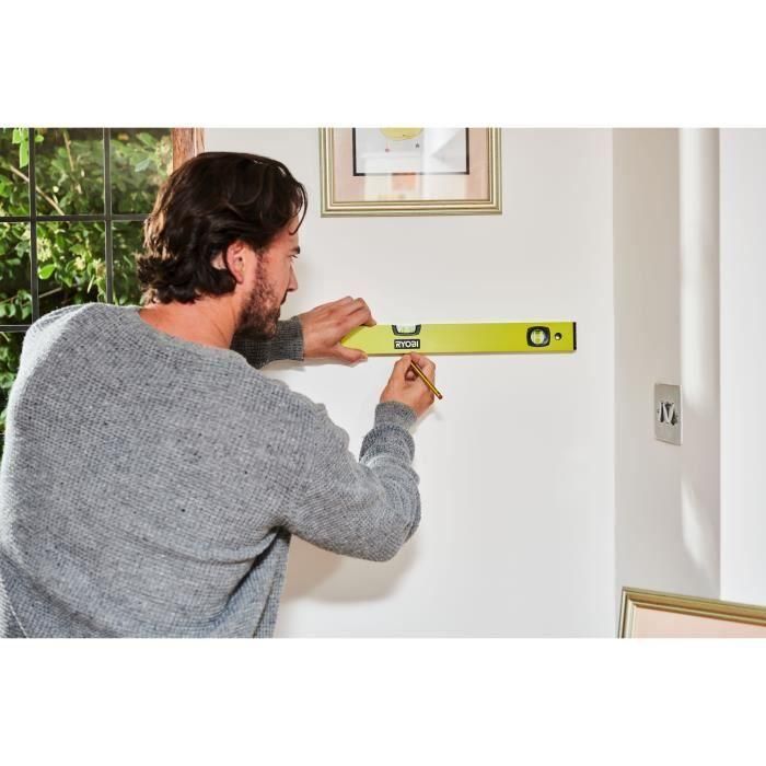 Nivel de burbuja - RYOBI - 60 cm, precisión 0,5 mm/m 3 Nivel de burbuja - RYOBI - 60 cm, precisión 0,5 mm/m 3