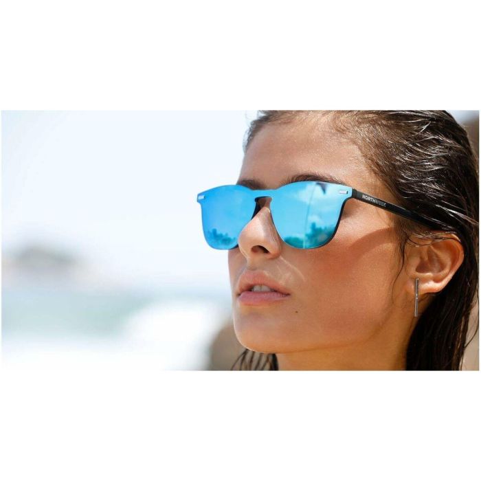 Northweek #ice Gafas de Sol WALL PHANTOM BLACK unisex polarizadas con lentes azules UV400 y montura Phantos negra 1