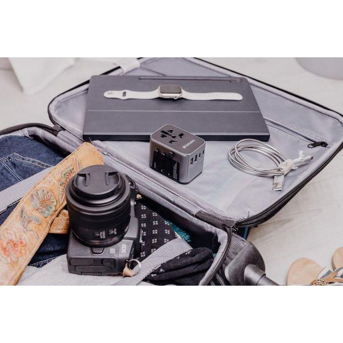 Verbatim Uta-03 Adaptador Universal De Viaje Con 1 Puerto Usb-C - 2 Puerto Usb-A - 2 Puerto Usb-C 17