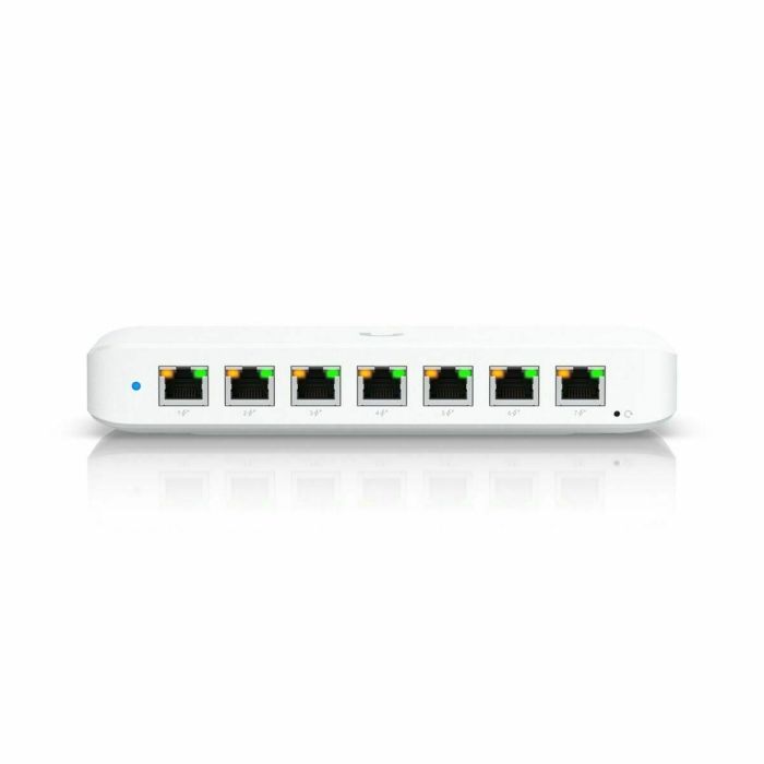 Ubiquiti Switch PoE Layer 2 con 8 Puertos RJ-45 GbE, 16 Gbps Capacidad de Conmutación, Diseño Compacto y Montaje Versátil 5