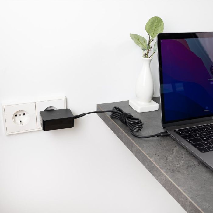 TOOQ Cargador portatil gan USB-C pd 45W, negro 2