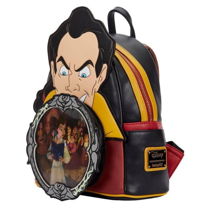 Mochila Villanos Escena Gaston La Bella y la Bestia Disney Loungefly 26cm 1