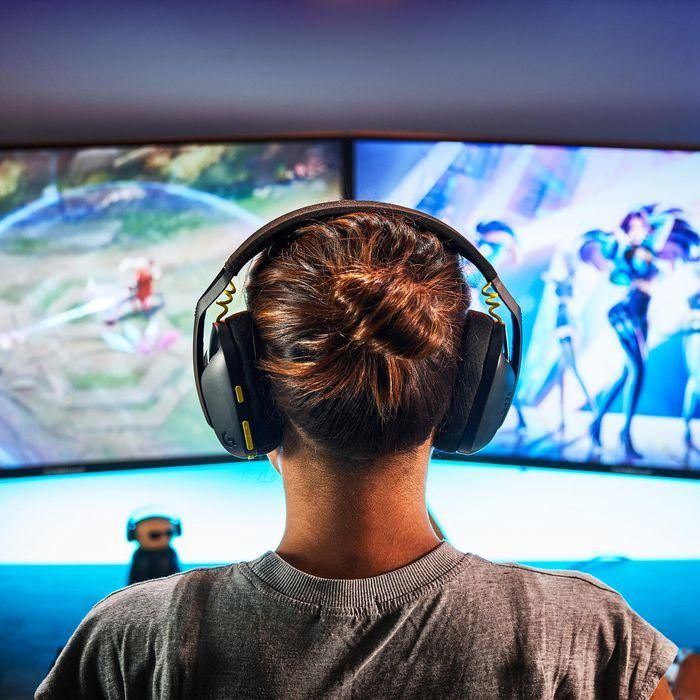 Auriculares Gaming Inalámbrico con Micrófono Logitech G435/ Bluetooth/ Negros y Amarillos 1 Auriculares Gaming Inalámbrico con Micrófono Logitech G435/ Bluetooth/ Negros y Amarillos 1
