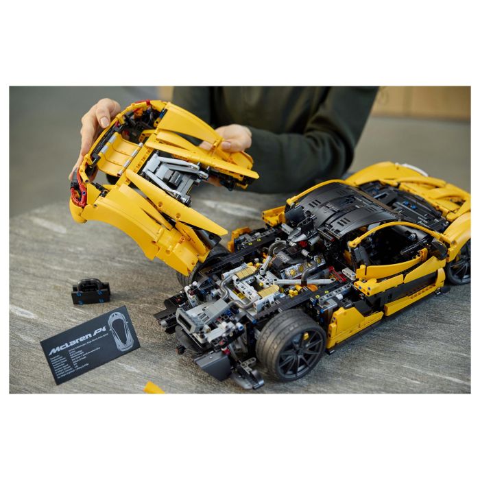 Lego 42172 McLaren P1 - Kit de Modelo de Hiperdeportivo para Adultos Entusiastas de Vehículos 16
