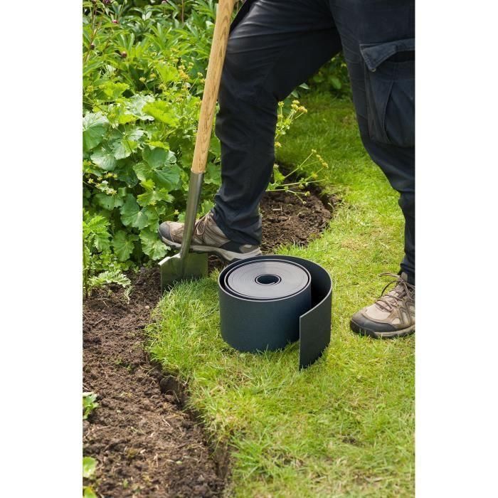 Borde de jardín - NATURE - Negro - PE reciclado, espesor 3 mm - Al 7,5 cm x 10 m - 10 anclajes negros - Al 19,5 x 1,9 x 1,8 cm 3