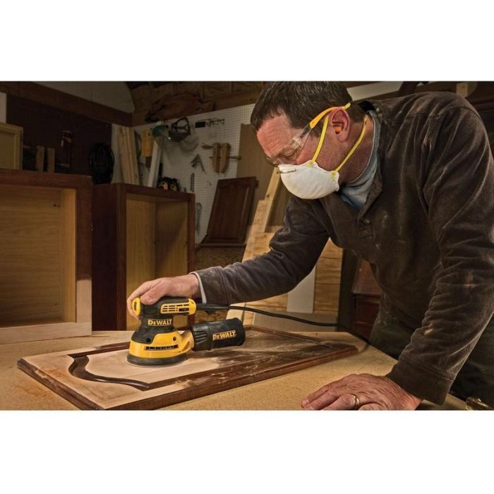 Dewalt Dwe6423 Lijadora Rotorbital 125mm 280W 4 Dewalt Dwe6423 Lijadora Rotorbital 125mm 280W 4