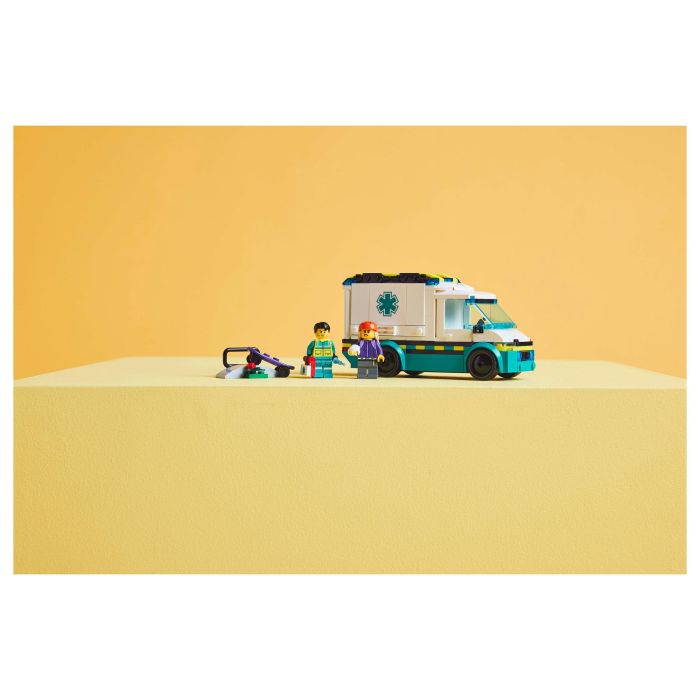 LEGO 60451 Ambulancia de Emergencias, Juego Construcción, 184 Piezas, 5+ Años