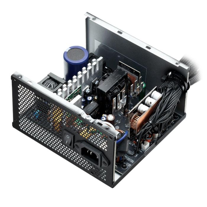XPG KYBER 750W Unidad de Fuente de Alimentación PC ATX 3.0 80 PLUS Gold No Modular 12VHPWR Negra 1 XPG KYBER 750W Unidad de Fuente de Alimentación PC ATX 3.0 80 PLUS Gold No Modular 12VHPWR Negra 1