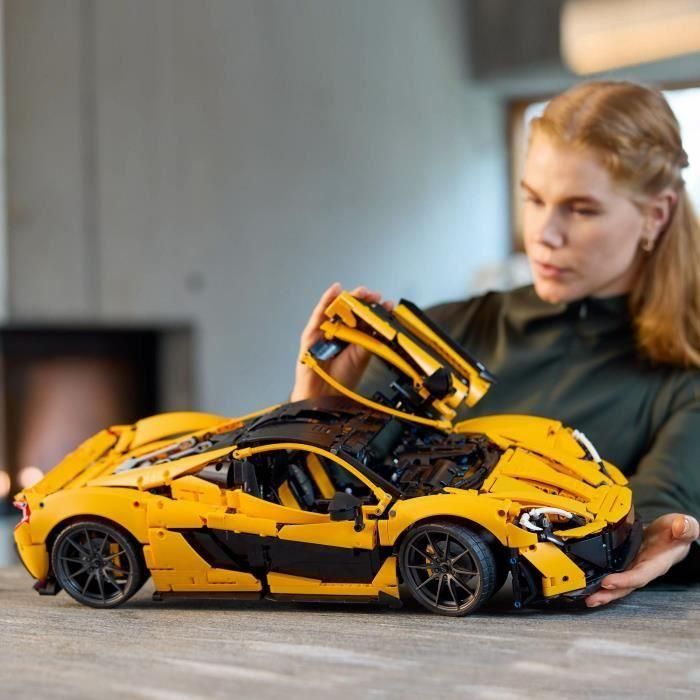 LEGO Technic 42172 McLaren P1 - Kit de modelo de hipercoche para adultos entusiastas de los vehículos 3