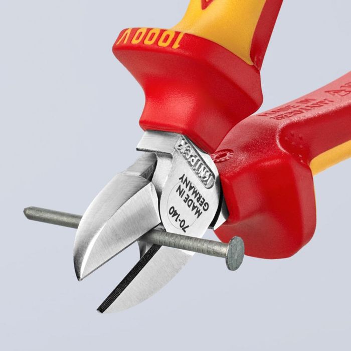 Knipex 7006140 Alicates de corte diagonal 140mm, cabeza estrecha para espacios reducidos, cromado, mangos aislados VDE, electricidad 3 Knipex 7006140 Alicates de corte diagonal 140mm, cabeza estrecha para espacios reducidos, cromado, mangos aislados VDE, electricidad 3