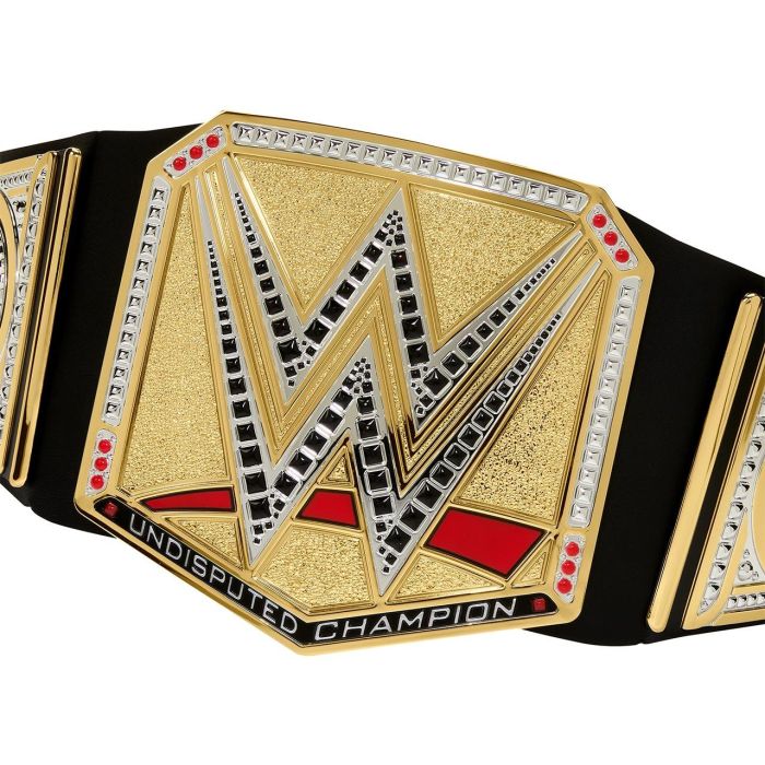 Mattel Hyj35 Título de Campeón WWE Undisputed Universal, Cinturón Infantil de Lucha Libre, Más de 90 cm Ajustable 1