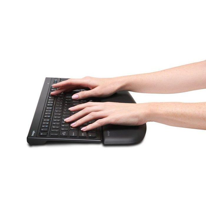 Kensington ErgoSoft Apoyamuñecas para Teclados Delgados, Acolchado de Gel Ultrasuave, Ergonómico, Resistente a Desinfectantes 1 Kensington ErgoSoft Apoyamuñecas para Teclados Delgados, Acolchado de Gel Ultrasuave, Ergonómico, Resistente a Desinfectantes 1