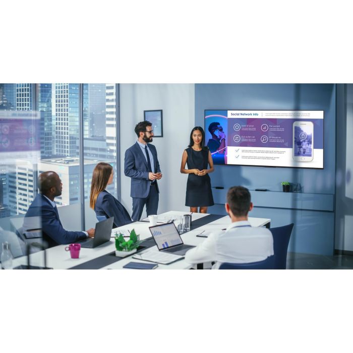 AVOCOR AVE-9200 Display Interactivo Táctil 92'' 5K Ultra HD LCD, 50 puntos táctiles, 16/7 3 AVOCOR AVE-9200 Display Interactivo Táctil 92'' 5K Ultra HD LCD, 50 puntos táctiles, 16/7 3