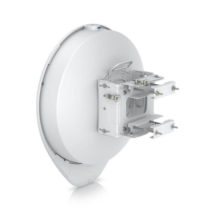 Ubiquiti 60 GHz bridge, 1x RJ-45, 1x SFP+, GPS, Bluetooth, IPX6, PoE 4 Ubiquiti 60 GHz bridge, 1x RJ-45, 1x SFP+, GPS, Bluetooth, IPX6, PoE 4