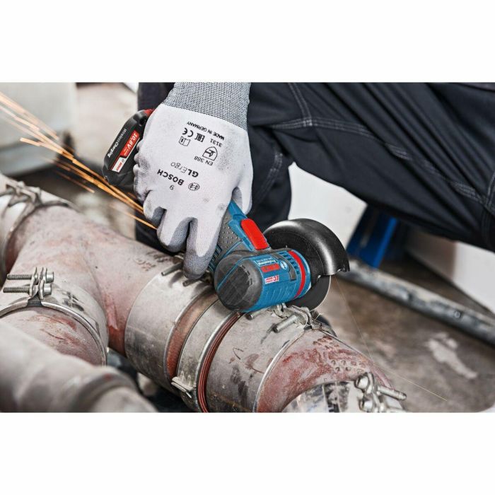 Bosch Professional GWS 12V-76 Amoladora Angular Inalámbrica 12V, Motor EC Sin Escobillas, Diseño Compacto y Ergonómico para Cortes Rápidos 1