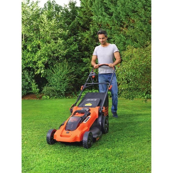Cortacésped a batería BLACK & DECKER Autosense 48cm 36V 2x2 Ah 2 Cortacésped a batería BLACK & DECKER Autosense 48cm 36V 2x2 Ah 2