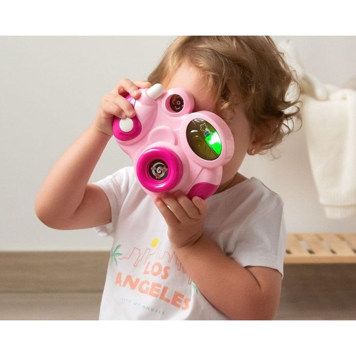 KioKids Juguete Cámara de Fotos para Bebés/Niños Rosa con Sonidos, Luces y Melodías, Juego de Imitación, Pilas Incluidas, +18 Meses 1 KioKids Juguete Cámara de Fotos para Bebés/Niños Rosa con Sonidos, Luces y Melodías, Juego de Imitación, Pilas Incluidas, +18 Meses 1