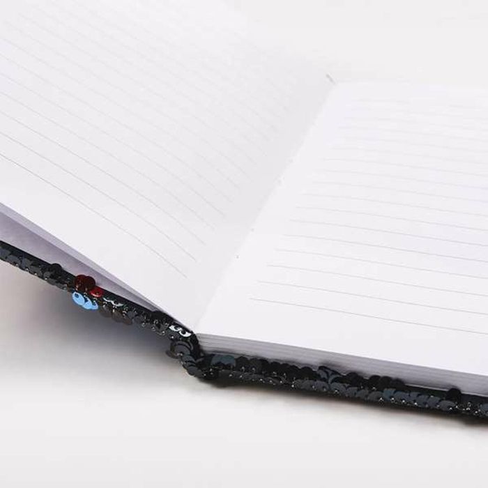 Cuaderno premium lentejuelas captain marvel 9