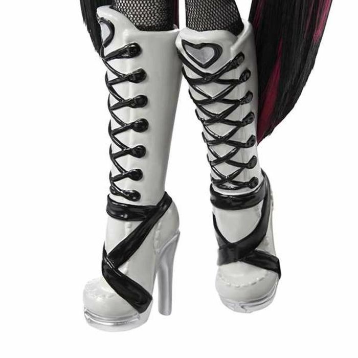 Monster High Muñeca Draculaura Colección Reel Drama. Diseño en Blanco y Negro, Juguete para Niñas y Niños. Edad Mínima Recomendada: 6 Años. 3 Monster High Muñeca Draculaura Colección Reel Drama. Diseño en Blanco y Negro, Juguete para Niñas y Niños. Edad Mínima Recomendada: 6 Años. 3