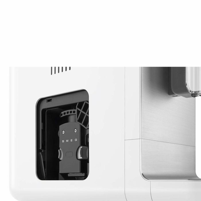 Smeg Cafetera Superautomática BCC11WHMEU Blanca 5