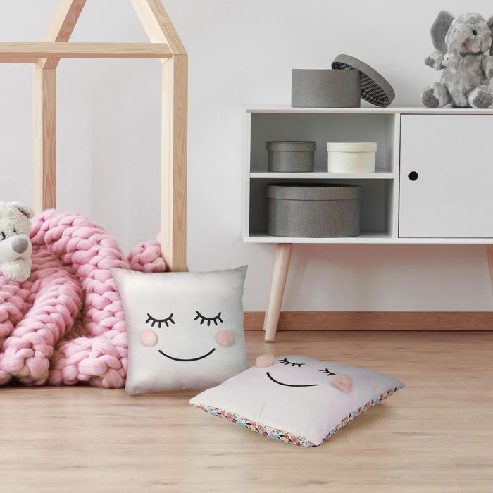 Home Deco Kids Cojín Pompón Vallee Outlet 40x40 cm Cara con Pompones y Flores 1