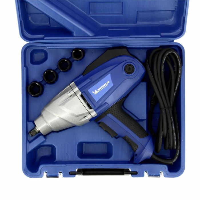 Michelin Llave de Impacto Eléctrica 1050W 230V Par 500Nm con Pantalla Digital, Ajuste Torque y 4 Vasos (17/19/21/22mm). 4 Michelin Llave de Impacto Eléctrica 1050W 230V Par 500Nm con Pantalla Digital, Ajuste Torque y 4 Vasos (17/19/21/22mm). 4