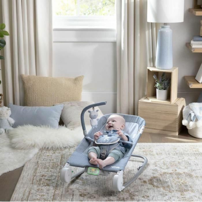 Ingenuity ING74451168541 Happy Belly Rock-to-Bounce Asiento para Bebé con Música, Vibraciones, Arco de Actividad Extraíble y Peluche Cebra 1 Ingenuity ING74451168541 Happy Belly Rock-to-Bounce Asiento para Bebé con Música, Vibraciones, Arco de Actividad Extraíble y Peluche Cebra 1