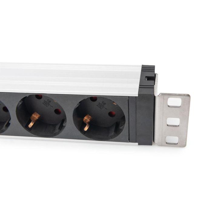 Steckdosenleiste Aluminium PDU 1U DIGITUS 16A 230VAC 50/60Hz 5x Schutzkontakt Überspannungsschutz integrierter Netzfilter 5 Steckdosenleiste Aluminium PDU 1U DIGITUS 16A 230VAC 50/60Hz 5x Schutzkontakt Überspannungsschutz integrierter Netzfilter 5