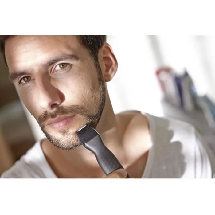 Philips MG1100/16 Recortadora de Precisión, Barba y Mini Afeitadora con 3 Peines, con Pilas 3