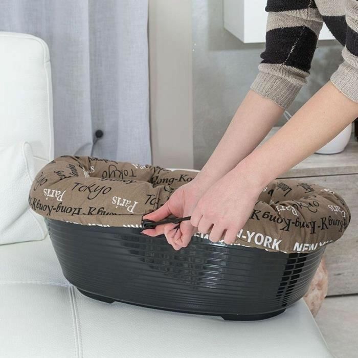 Ferplast FER1701701069138 Sofá Cama para Mascotas SOFÁ 6, Diseño Moderno, Cojín Estampado, Base Antideslizante 2 Ferplast FER1701701069138 Sofá Cama para Mascotas SOFÁ 6, Diseño Moderno, Cojín Estampado, Base Antideslizante 2