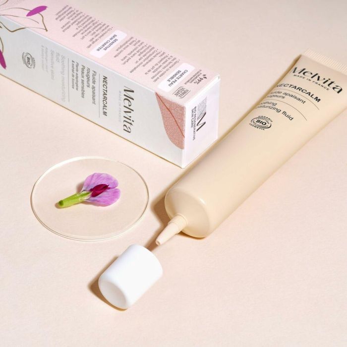 Melvita NECTARCALM Fluido Facial Calmante Antirojeces para Pieles Normales a Mixtas. Reduce Tirantez, Hidrata y Protege 40 ml 3 Melvita NECTARCALM Fluido Facial Calmante Antirojeces para Pieles Normales a Mixtas. Reduce Tirantez, Hidrata y Protege 40 ml 3