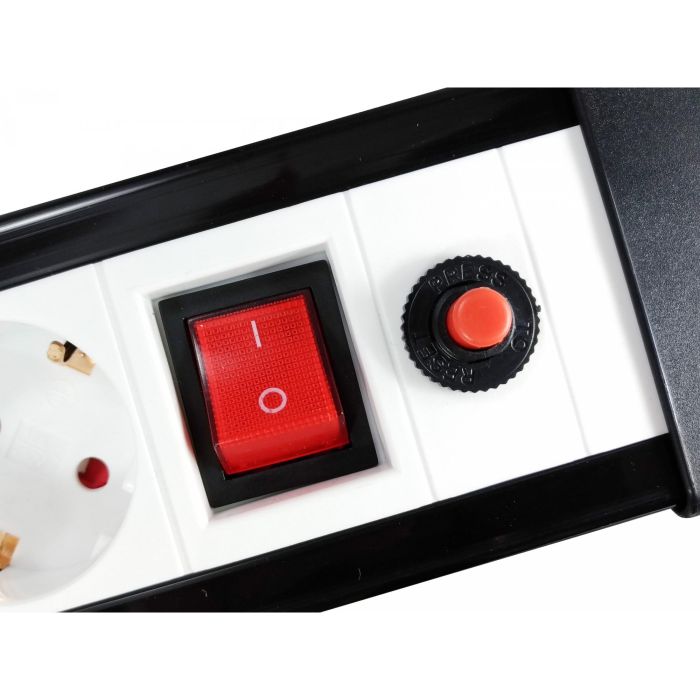 Equip Regleta con 4 Tomas + 2 USB, Cable 1.5m, Botón de Apagado y Encendido 1