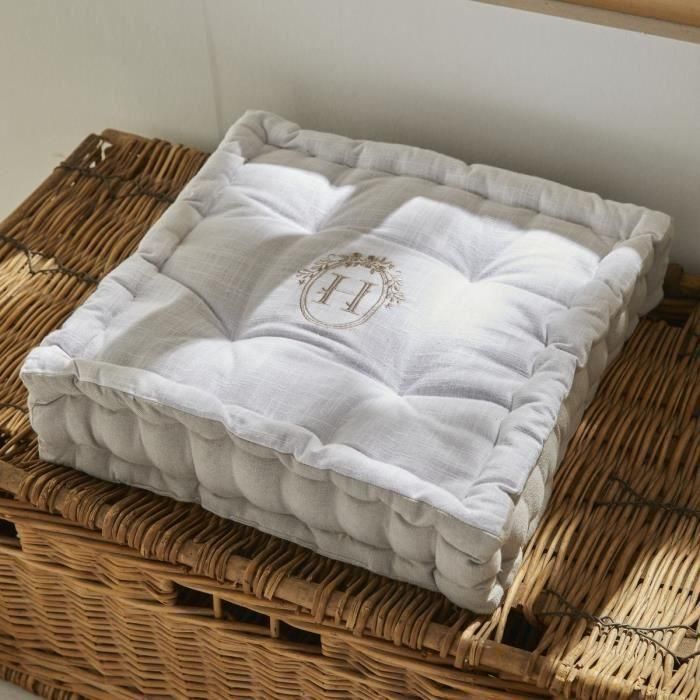 Cojín de suelo - HOY - CHARME - Slub x Chambray x Bordado Berenice - 40 x 40 x 10 cm Cojín de suelo - HOY - CHARME - Slub x Chambray x Bordado Berenice - 40 x 40 x 10 cm