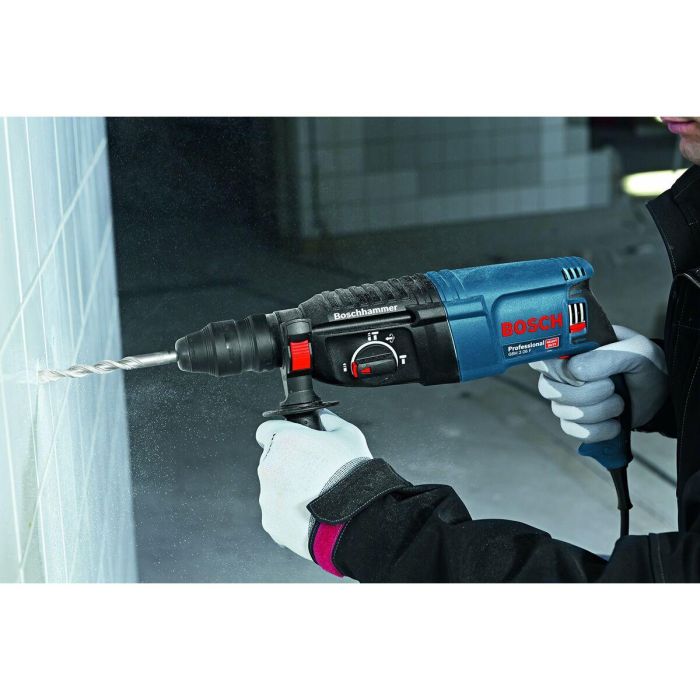 Bosch Professional GBH 2-26 F Martillo Perforador SDS Plus Profesional 830 W | Portabrocas Intercambiable, 2,7 J para Uso Diario 2 Bosch Professional GBH 2-26 F Martillo Perforador SDS Plus Profesional 830 W | Portabrocas Intercambiable, 2,7 J para Uso Diario 2